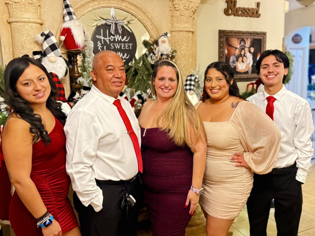 The Gomez family, owners of Your Days Without Pests
